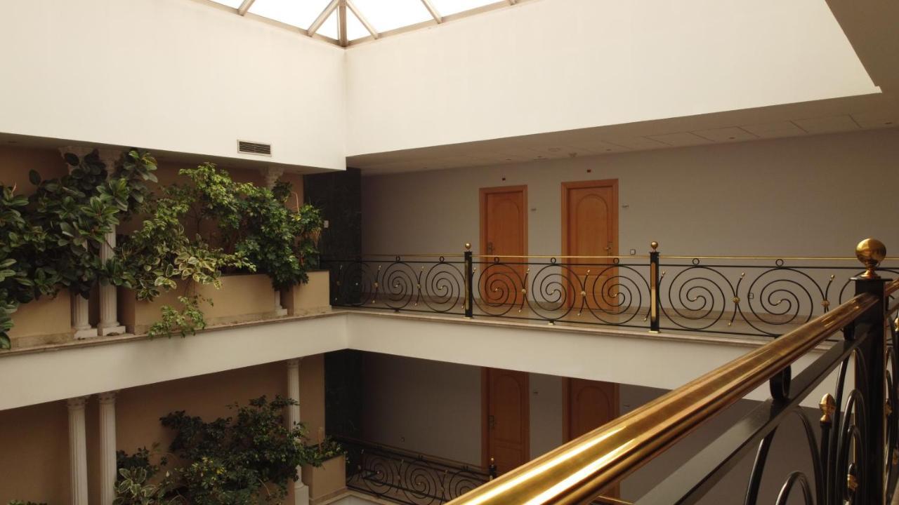 Checkin Madrid Parla Hotel Exterior photo