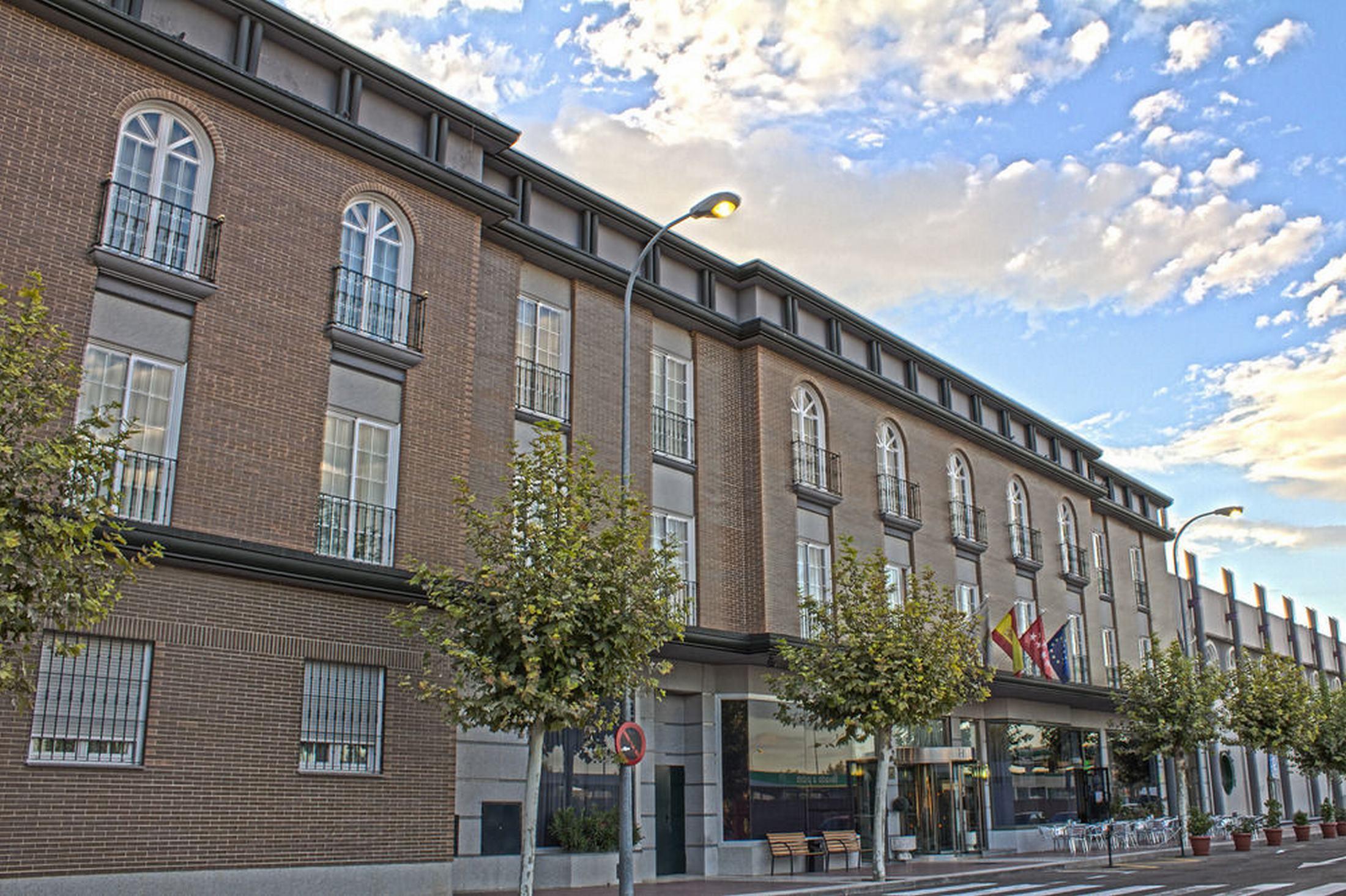 Checkin Madrid Parla Hotel Exterior photo