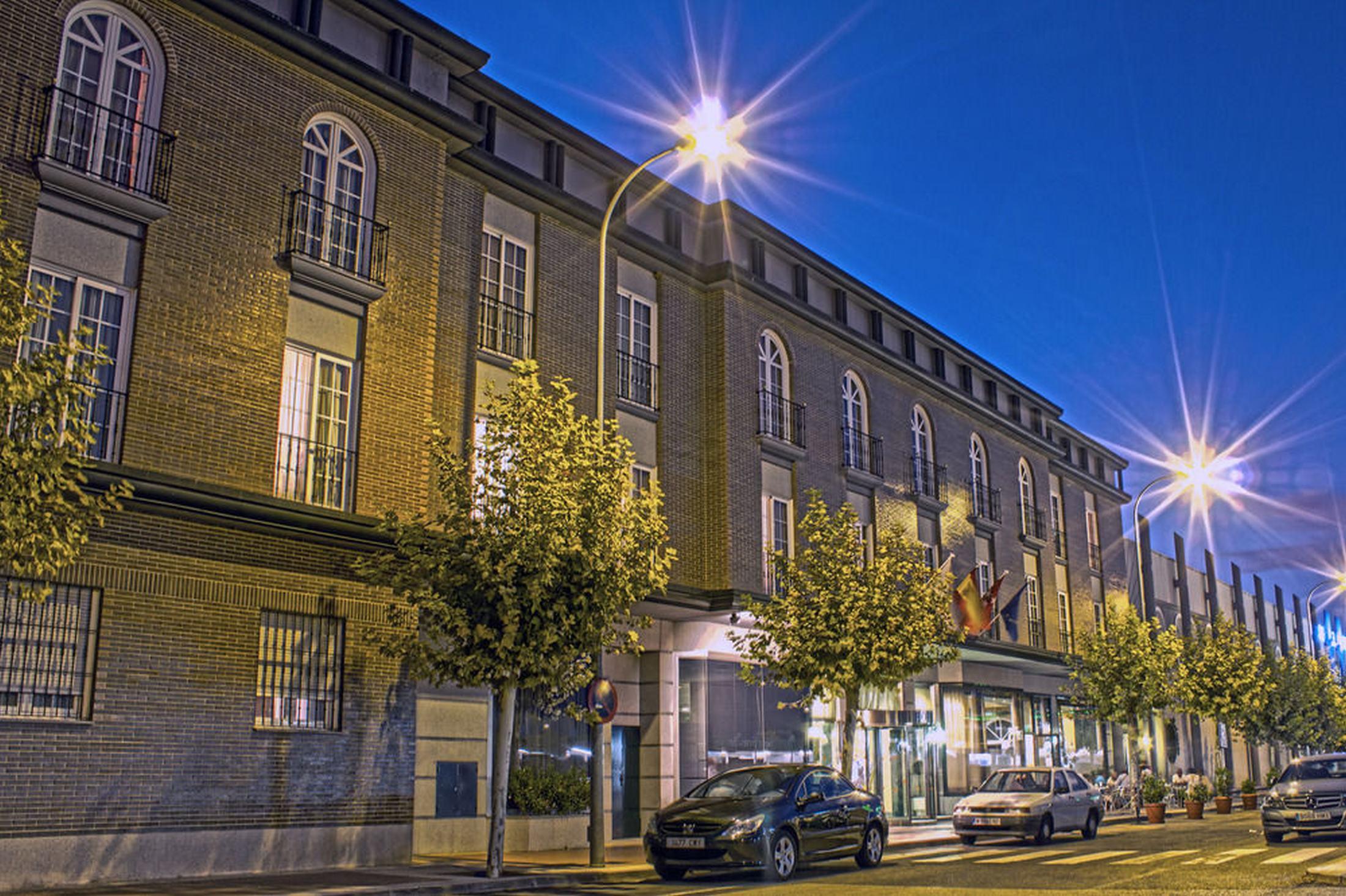 Checkin Madrid Parla Hotel Exterior photo